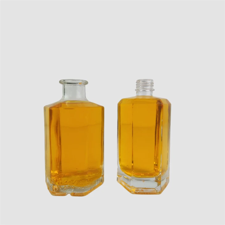 Wholesale High Clear Liquor Bottle For Gin Vodka